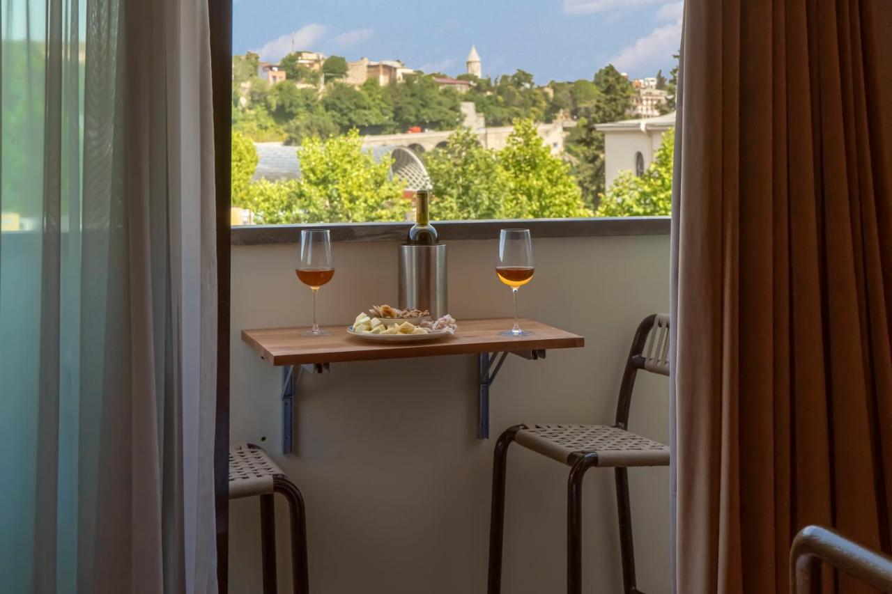 The Blue Fox Hotel Tbilisi ภายนอก รูปภาพ