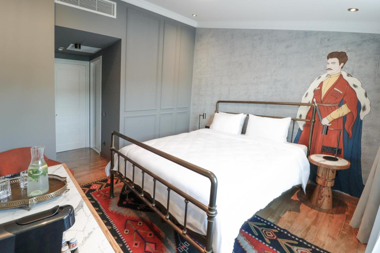 The Blue Fox Hotel Tbilisi ภายนอก รูปภาพ