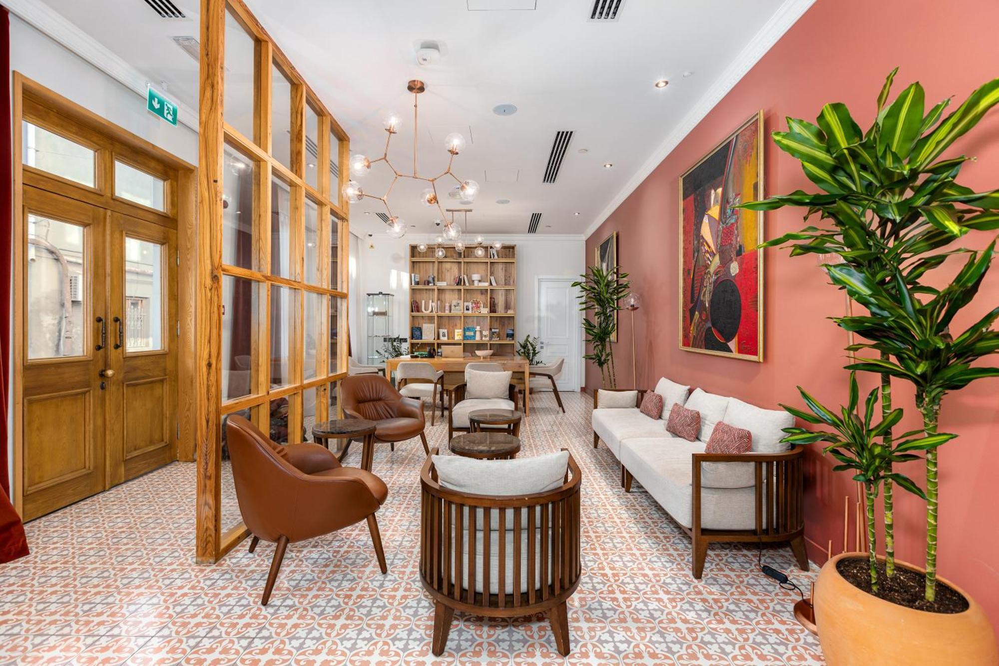 The Blue Fox Hotel Tbilisi ภายนอก รูปภาพ