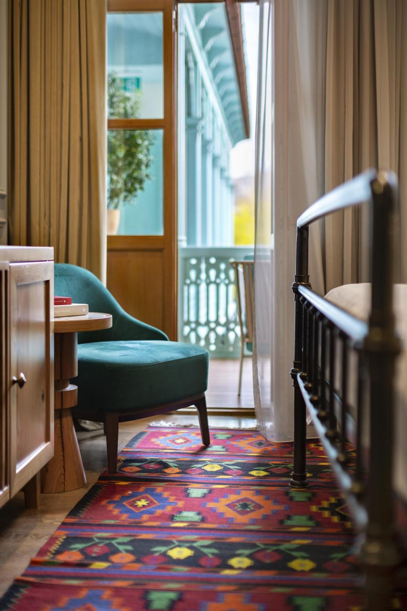 The Blue Fox Hotel Tbilisi ภายนอก รูปภาพ