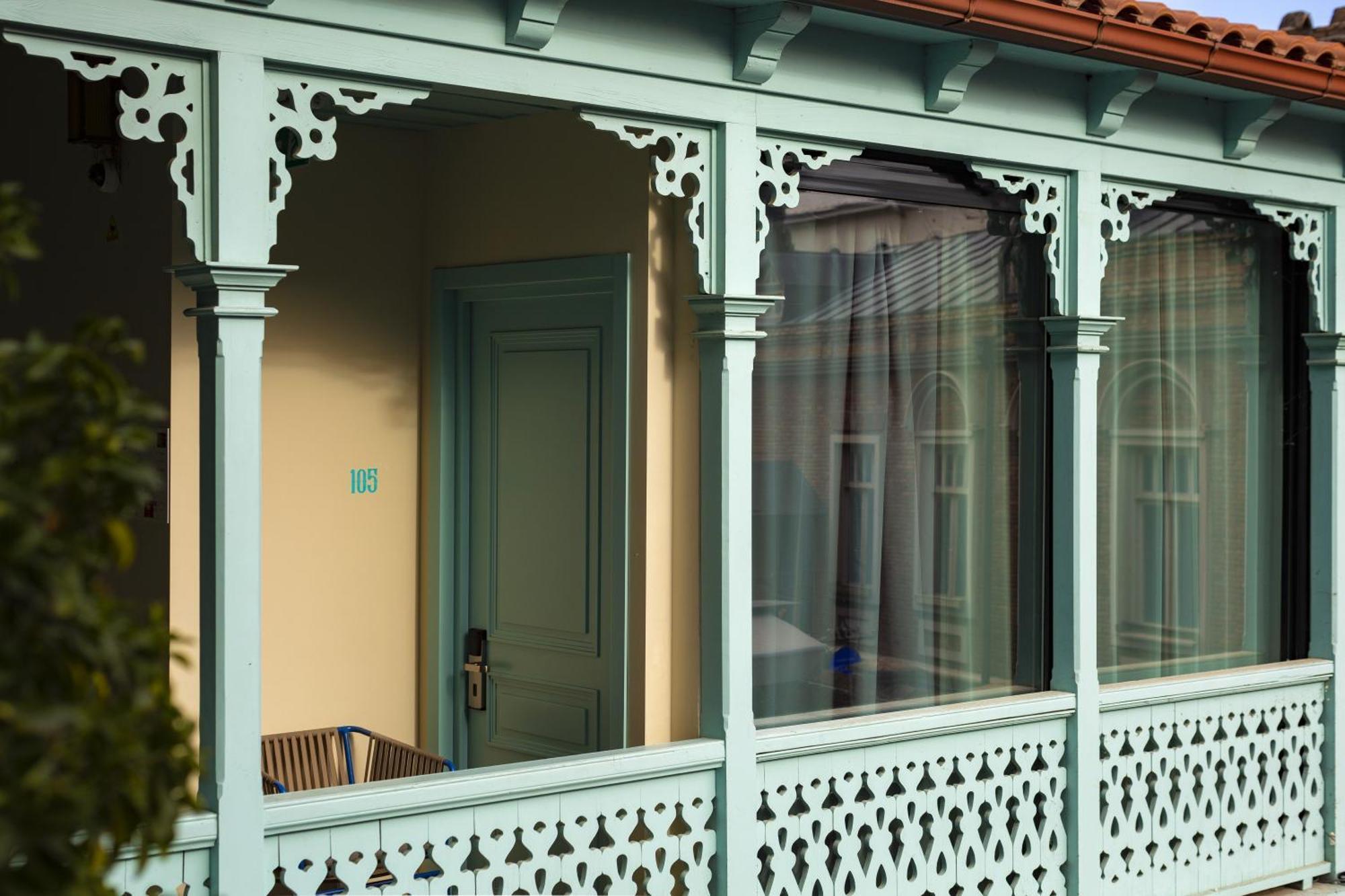 The Blue Fox Hotel Tbilisi ภายนอก รูปภาพ